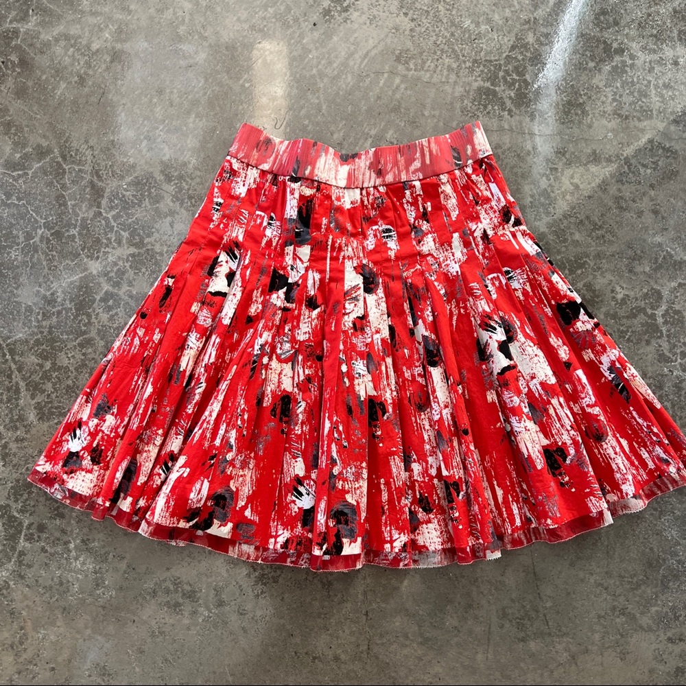 ElieTahari red cotton print pleated skirt, sz 4.